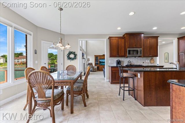 49145 White Mill Drive, Shelby Charter Township, MI 48317
