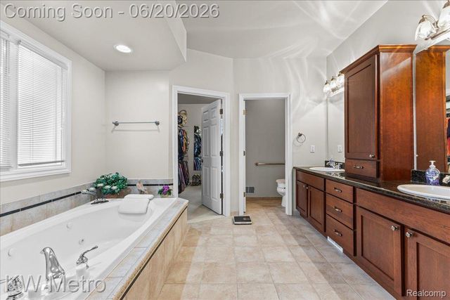 49145 White Mill Drive, Shelby Charter Township, MI 48317