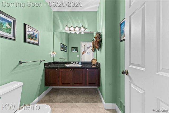 49145 White Mill Drive, Shelby Charter Township, MI 48317