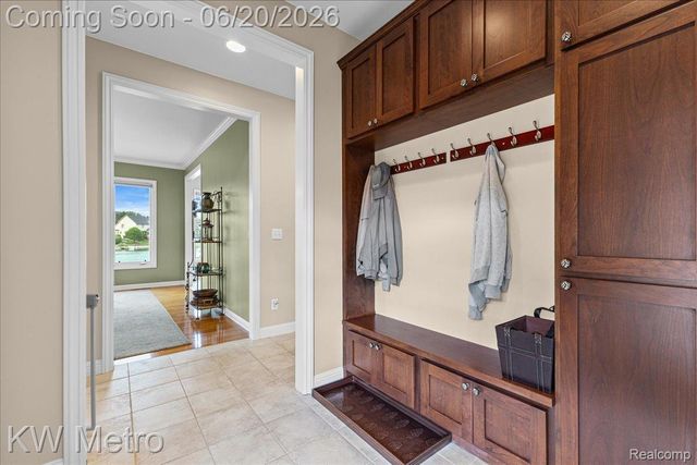 49145 White Mill Drive, Shelby Charter Township, MI 48317