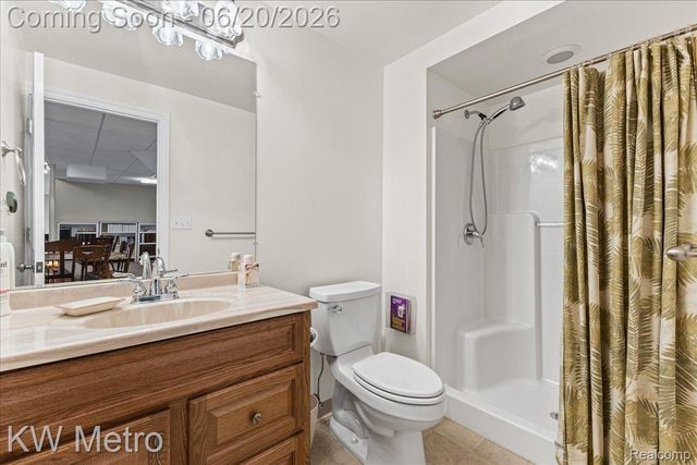 49145 White Mill Drive, Shelby Charter Township, MI 48317