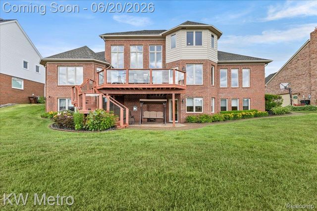 49145 White Mill Drive, Shelby Charter Township, MI 48317