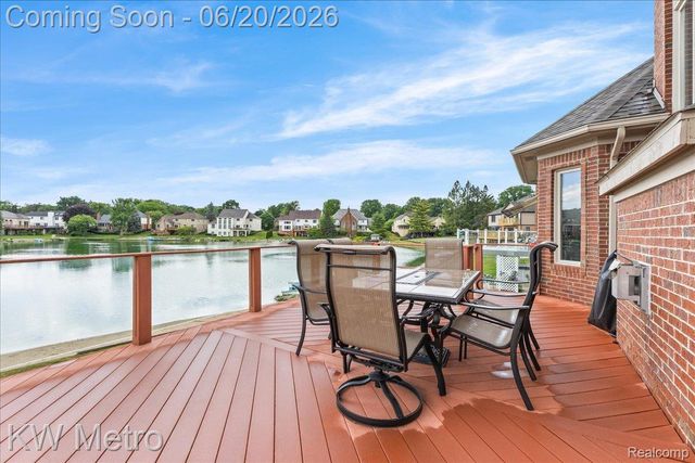 49145 White Mill Drive, Shelby Charter Township, MI 48317