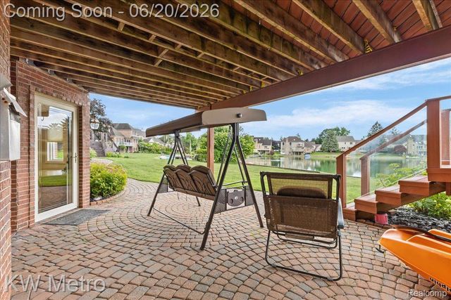 49145 White Mill Drive, Shelby Charter Township, MI 48317