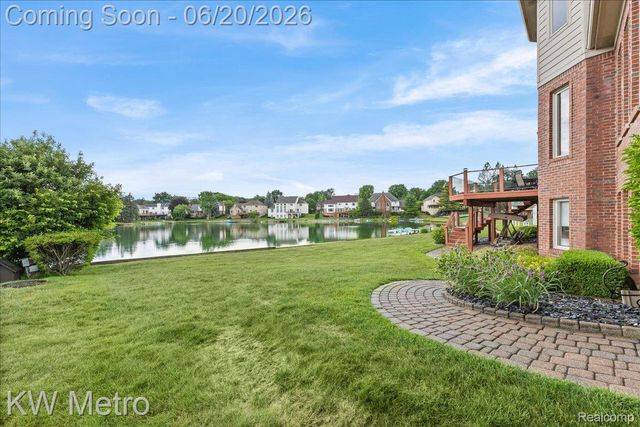 49145 White Mill Drive, Shelby Charter Township, MI 48317