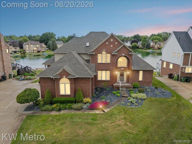 49145 White Mill Drive, Shelby Charter Township, MI 48317