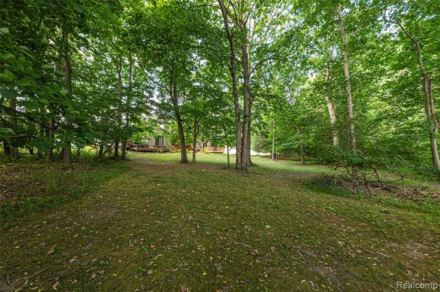 1805 Van Hill Court, Rochester, MI 48309