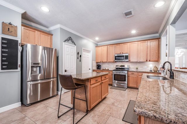 7402 Shady Arbour Court, Pasadena, TX 77505