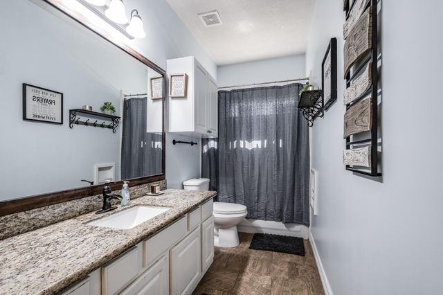 7402 Shady Arbour Court, Pasadena, TX 77505