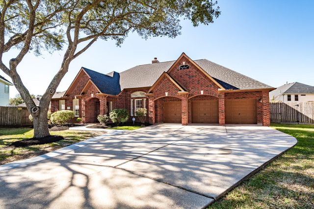 7402 Shady Arbour Court, Pasadena, TX 77505