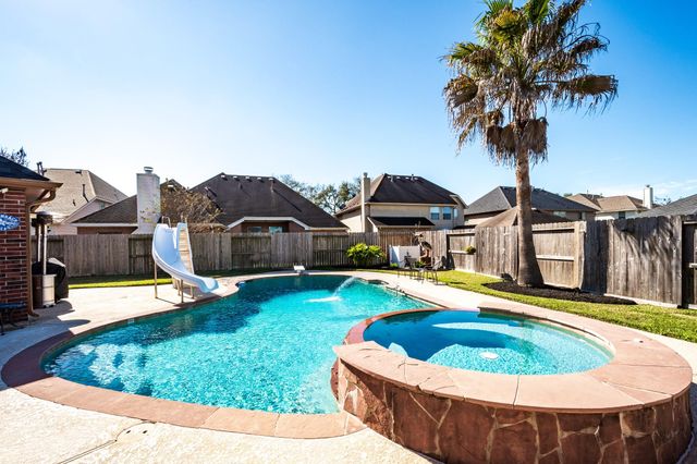 7402 Shady Arbour Court, Pasadena, TX 77505