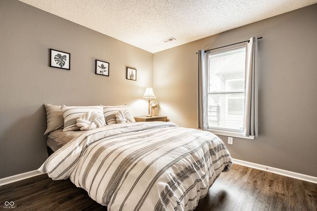 15448 Ten Point Drive, Noblesville, IN 46060