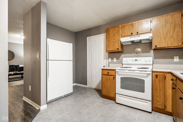 15448 Ten Point Drive, Noblesville, IN 46060