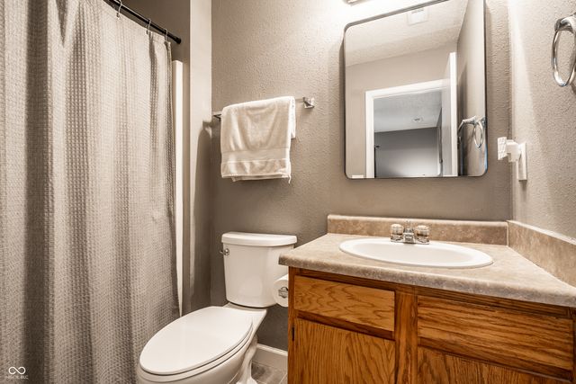 15448 Ten Point Drive, Noblesville, IN 46060