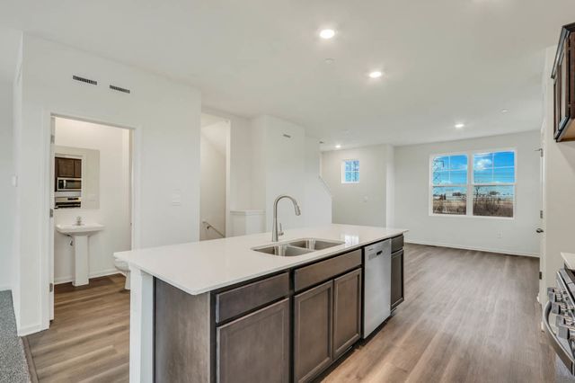 539 yosemite Way, Mundelein, IL 60060