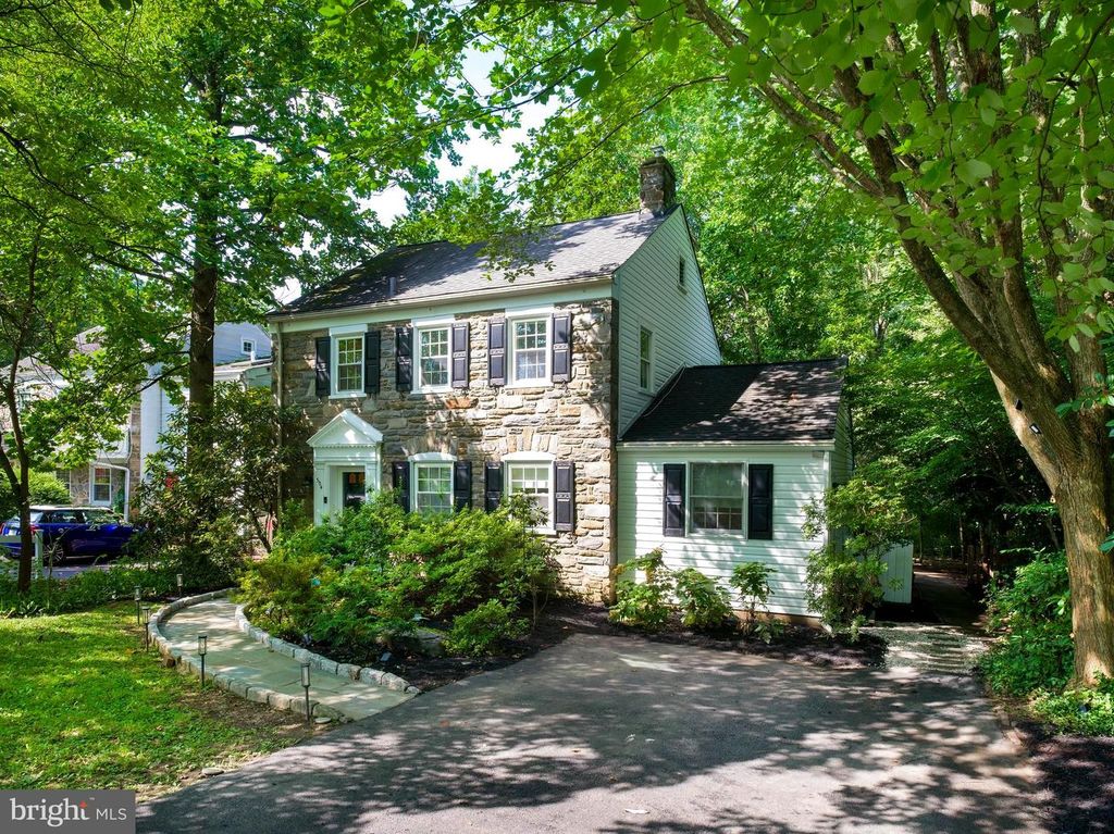 504 E WYNNEWOOD RD, Wynnewood, PA 19096