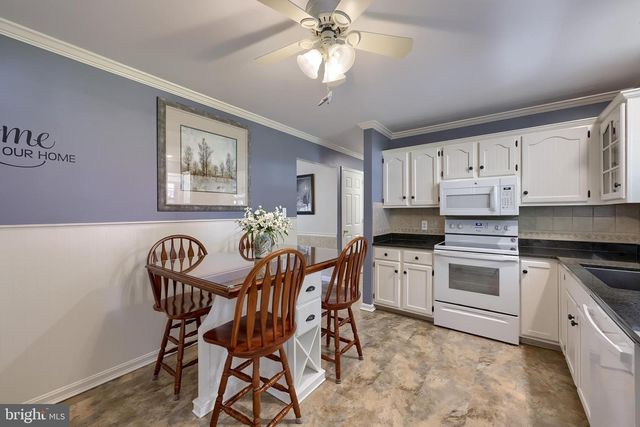319 POWELL DRIVE, Lancaster, PA 17601