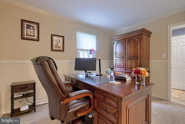 319 POWELL DRIVE, Lancaster, PA 17601