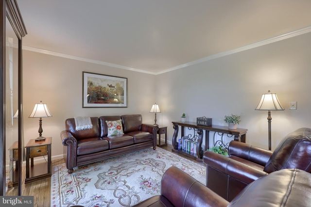 319 POWELL DRIVE, Lancaster, PA 17601
