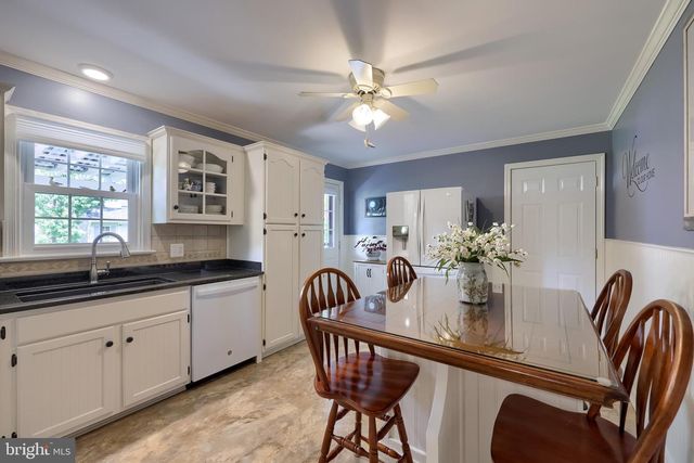 319 POWELL DRIVE, Lancaster, PA 17601