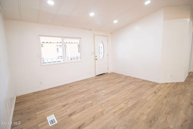 3524 E Avenue R Spc 202 ., Palmdale, CA 93550