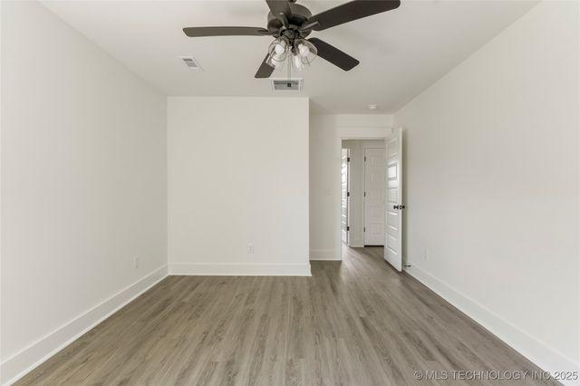 27986 E 108th Street S, Coweta, OK 74014