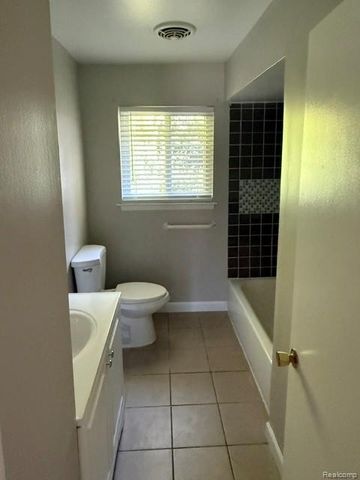 465 TROMBLEY Drive, Troy, MI 48083