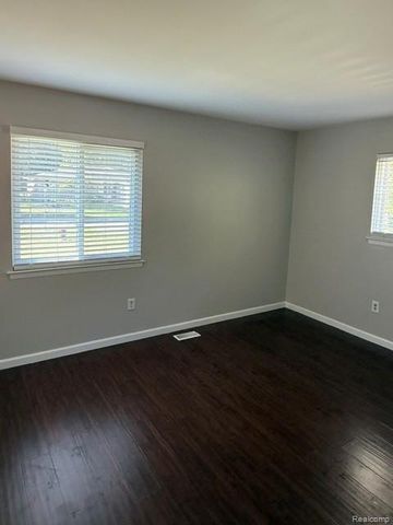 465 TROMBLEY Drive, Troy, MI 48083