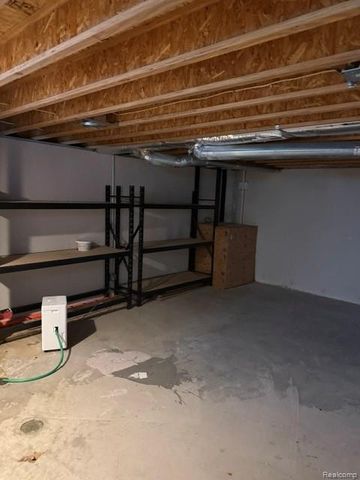 465 TROMBLEY Drive, Troy, MI 48083