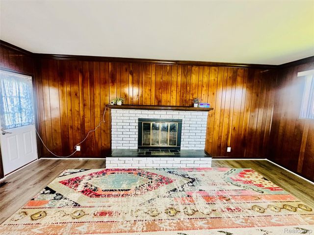 26321 Burg Road, Warren, MI 48089