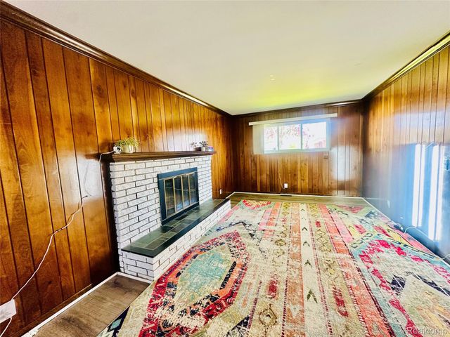 26321 Burg Road, Warren, MI 48089