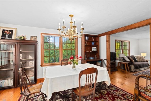 18 Atwood St, Kingston, MA 02364