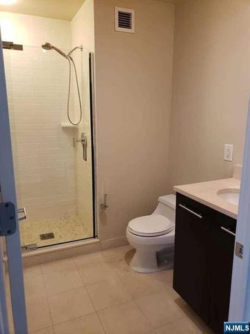 1026 Hudson Park 1026, Edgewater, NJ 07020