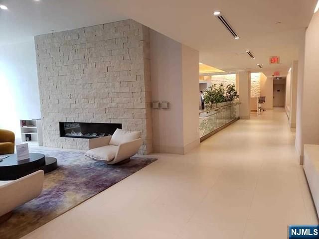 1026 Hudson Park 1026, Edgewater, NJ 07020