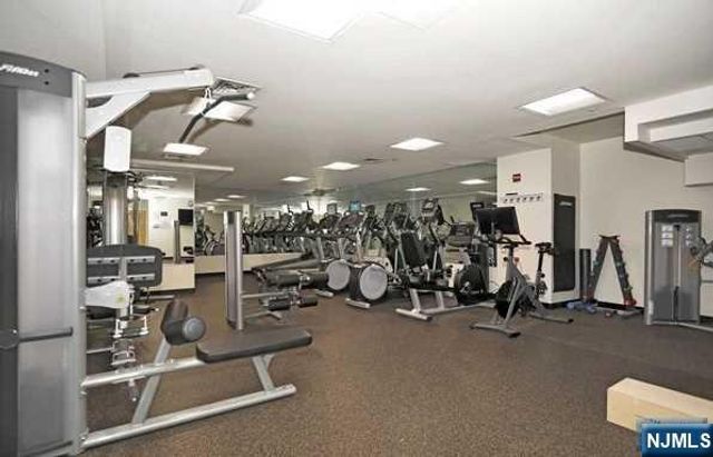 1026 Hudson Park 1026, Edgewater, NJ 07020
