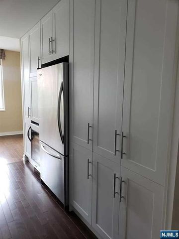 1026 Hudson Park 1026, Edgewater, NJ 07020