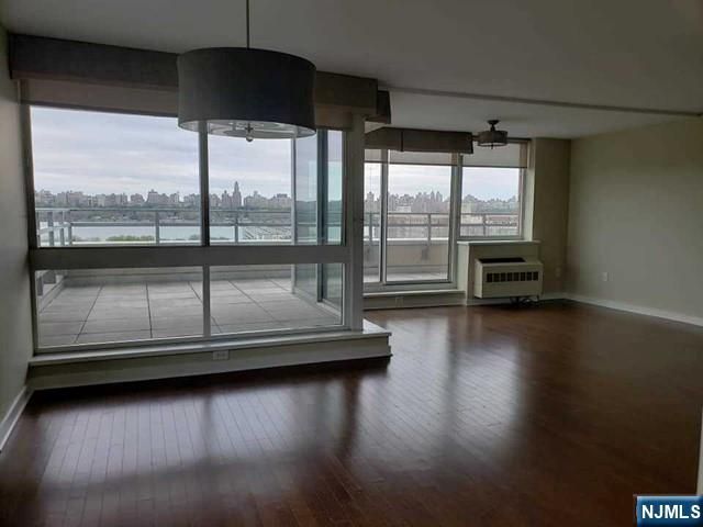 1026 Hudson Park 1026, Edgewater, NJ 07020
