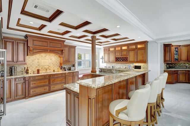 7903 Ironhorse Boulevard, West Palm Beach, FL 33412