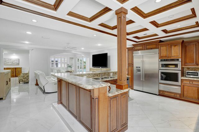 7903 Ironhorse Boulevard, West Palm Beach, FL 33412