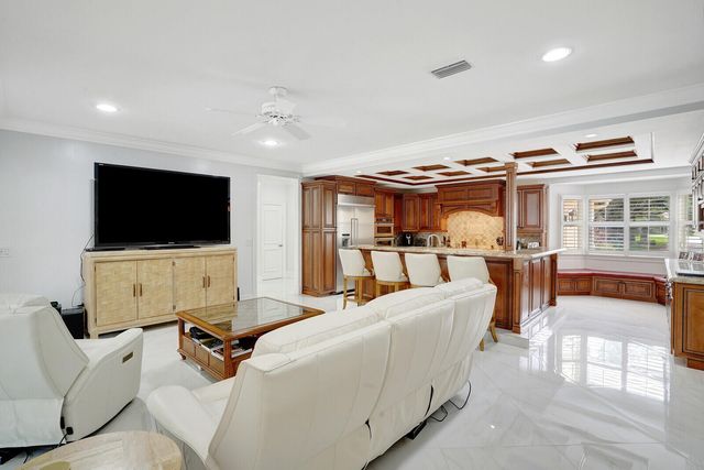 7903 Ironhorse Boulevard, West Palm Beach, FL 33412