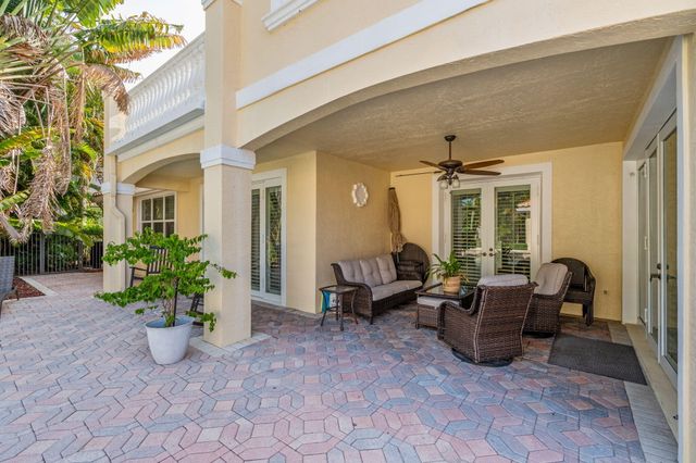 7903 Ironhorse Boulevard, West Palm Beach, FL 33412