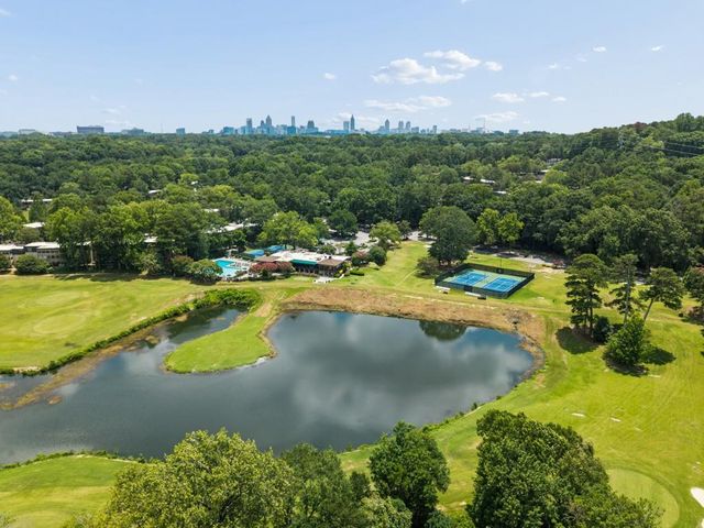 140 Amherst Place NW, Atlanta, GA 30327
