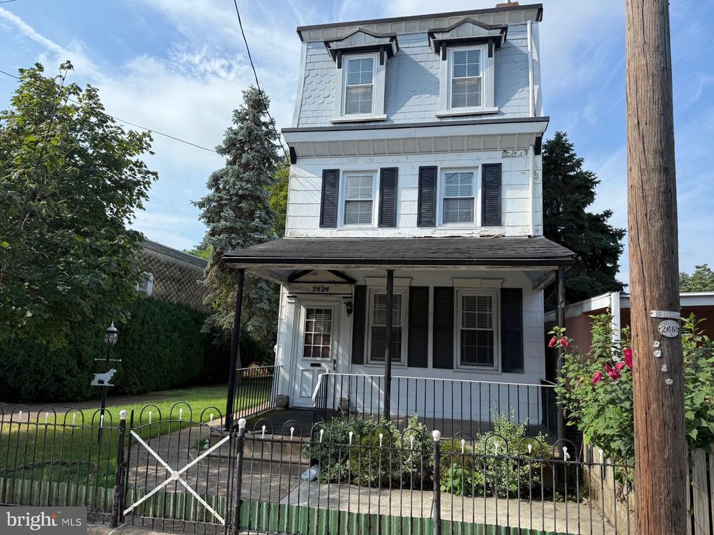 2824-28 PRATT ST, Philadelphia, PA 19137