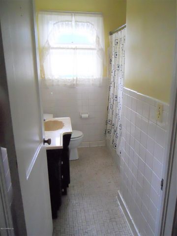 1337 MENNA Street, Jacksonville, FL 32205