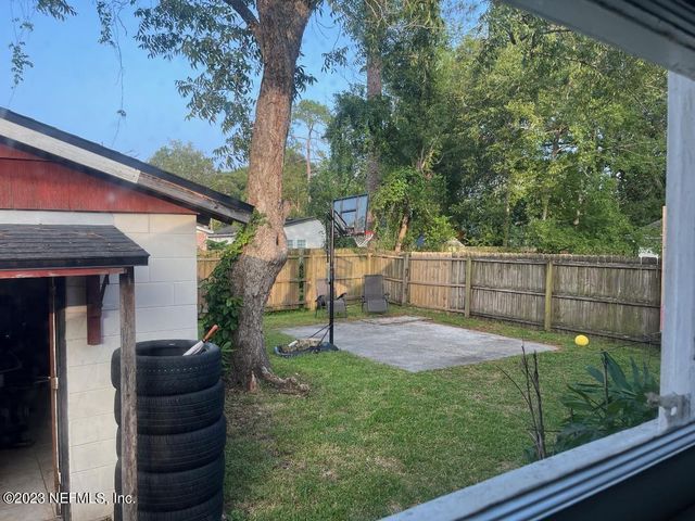 1337 MENNA Street, Jacksonville, FL 32205