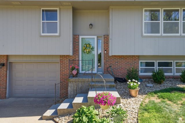 2000 Huntington Square, Manhattan, KS 66503
