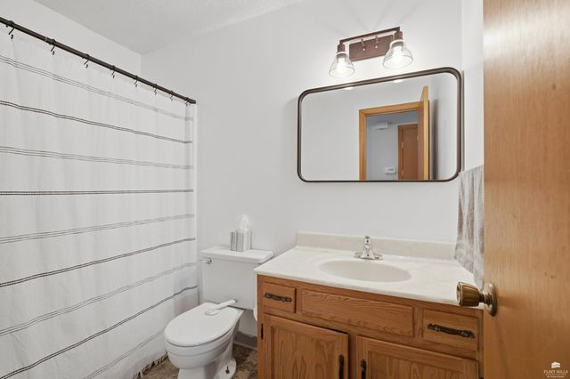 2000 Huntington Square, Manhattan, KS 66503