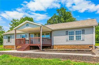 173 Old LowGap S Road, Mount Airy, NC 27030