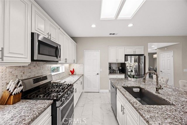 125 E Saint Andrews, Ontario, CA 91761