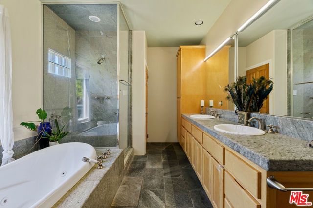 20912 Fontaine Road, Topanga (los Angeles), CA 90290